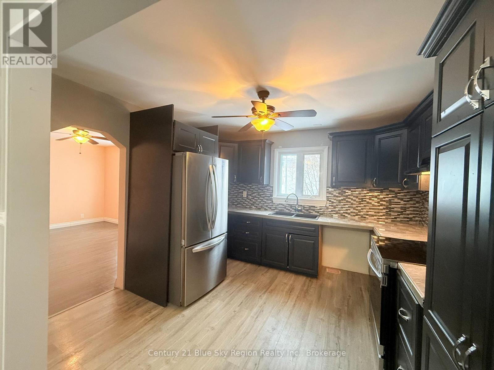 578 Mcphail Street, North Bay, Ontario  P1B 5Z2 - Photo 9 - X12934322