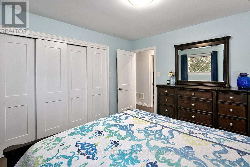 142 Arthur Street, Blue Mountains, Ontario  N0H 2P0 - Photo 15 - X12931790