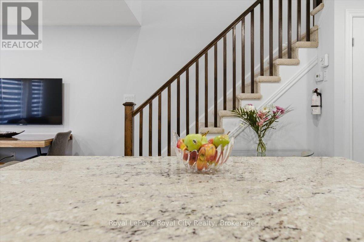 21 - 17 Katemore Drive, Guelph, Ontario  N1L 0J2 - Photo 13 - X12934260