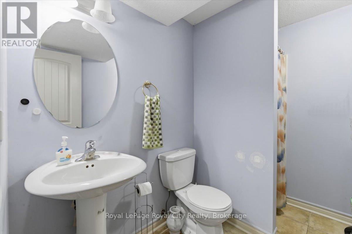 21 - 17 Katemore Drive, Guelph, Ontario  N1L 0J2 - Photo 32 - X12934260