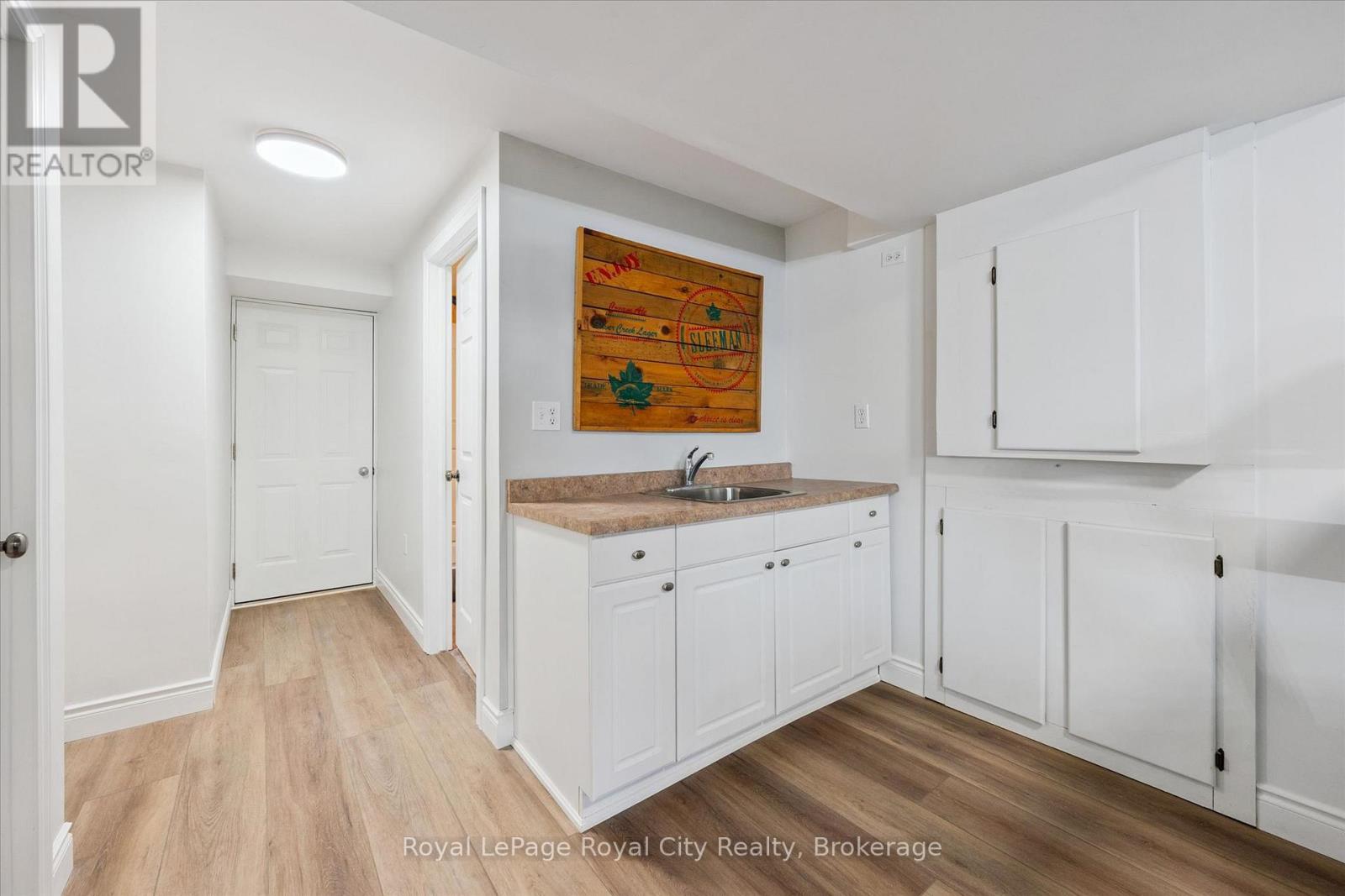 11 Warren Street, Guelph, Ontario  N1E 7K4 - Photo 34 - X12934278