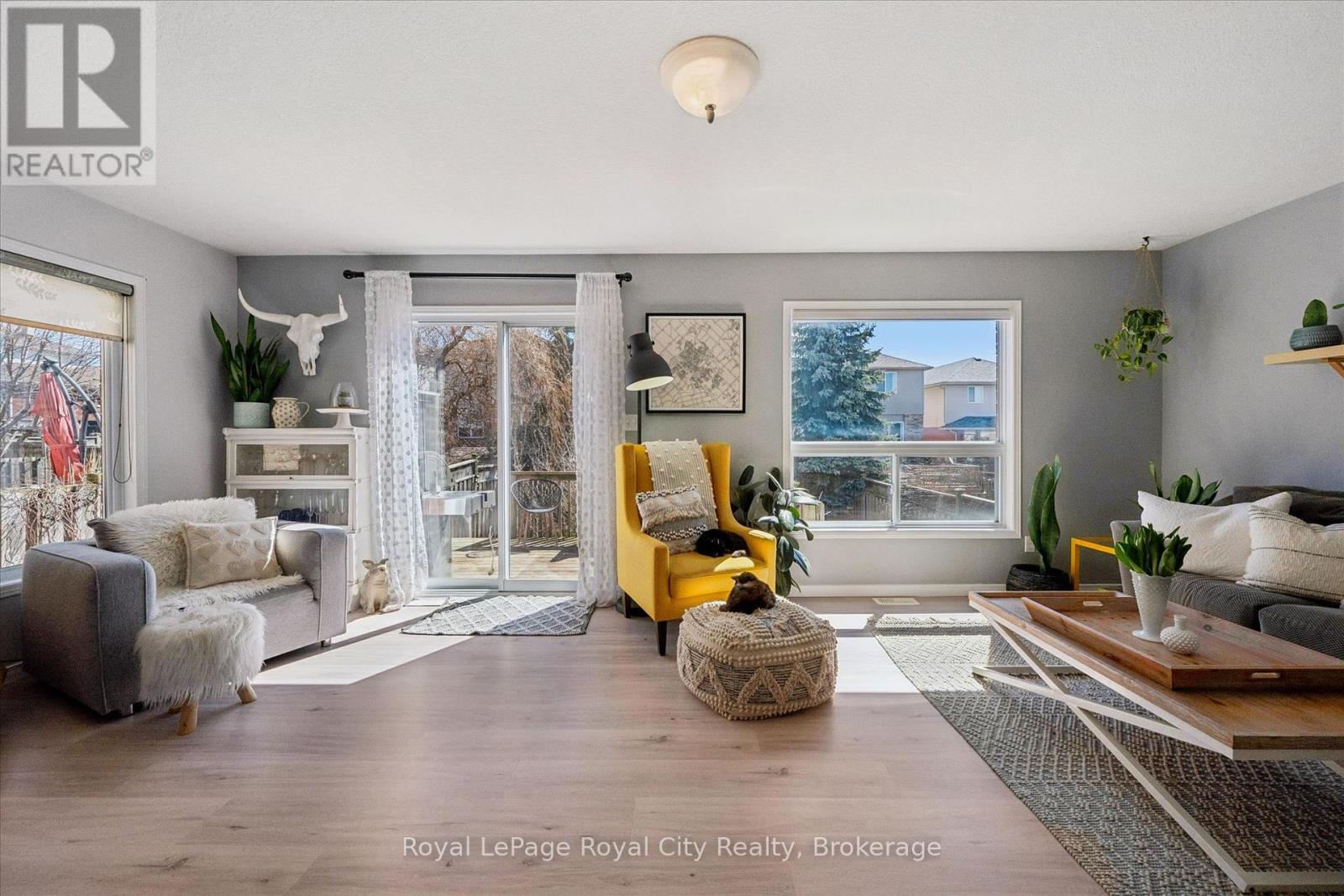 11 Warren Street, Guelph, Ontario  N1E 7K4 - Photo 6 - X12934278