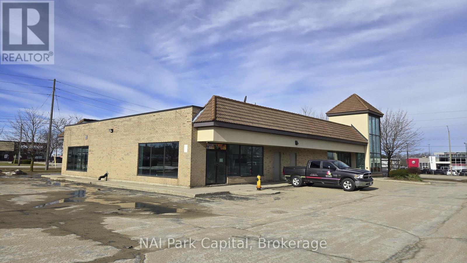 1 - 930 Woodlawn Road W, Guelph, Ontario  N1K 1T2 - Photo 4 - X12934366