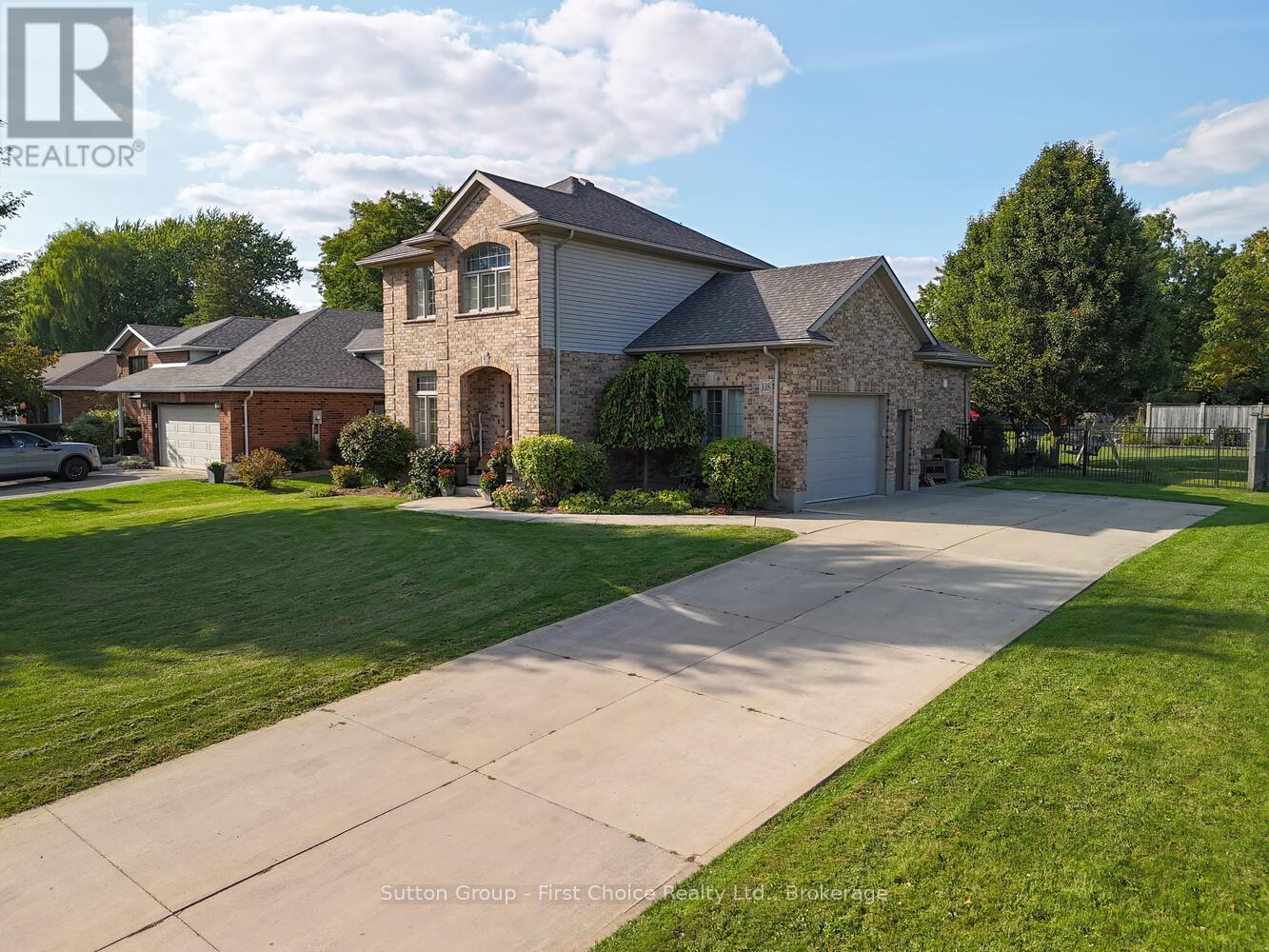 338 Delamere Avenue, Stratford, Ontario  N5A 5A4 - Photo 2 - X12934454