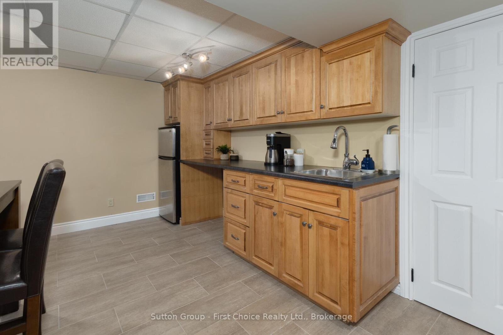 338 Delamere Avenue, Stratford, Ontario  N5A 5A4 - Photo 31 - X12934454