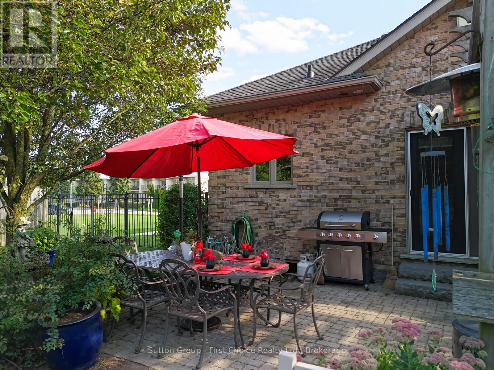 338 Delamere Avenue, Stratford, Ontario  N5A 5A4 - Photo 40 - X12934454