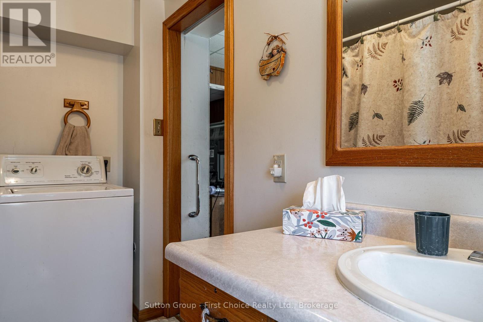 55 Dufferin Street, Stratford, Ontario  N5A 2G6 - Photo 17 - X12934512