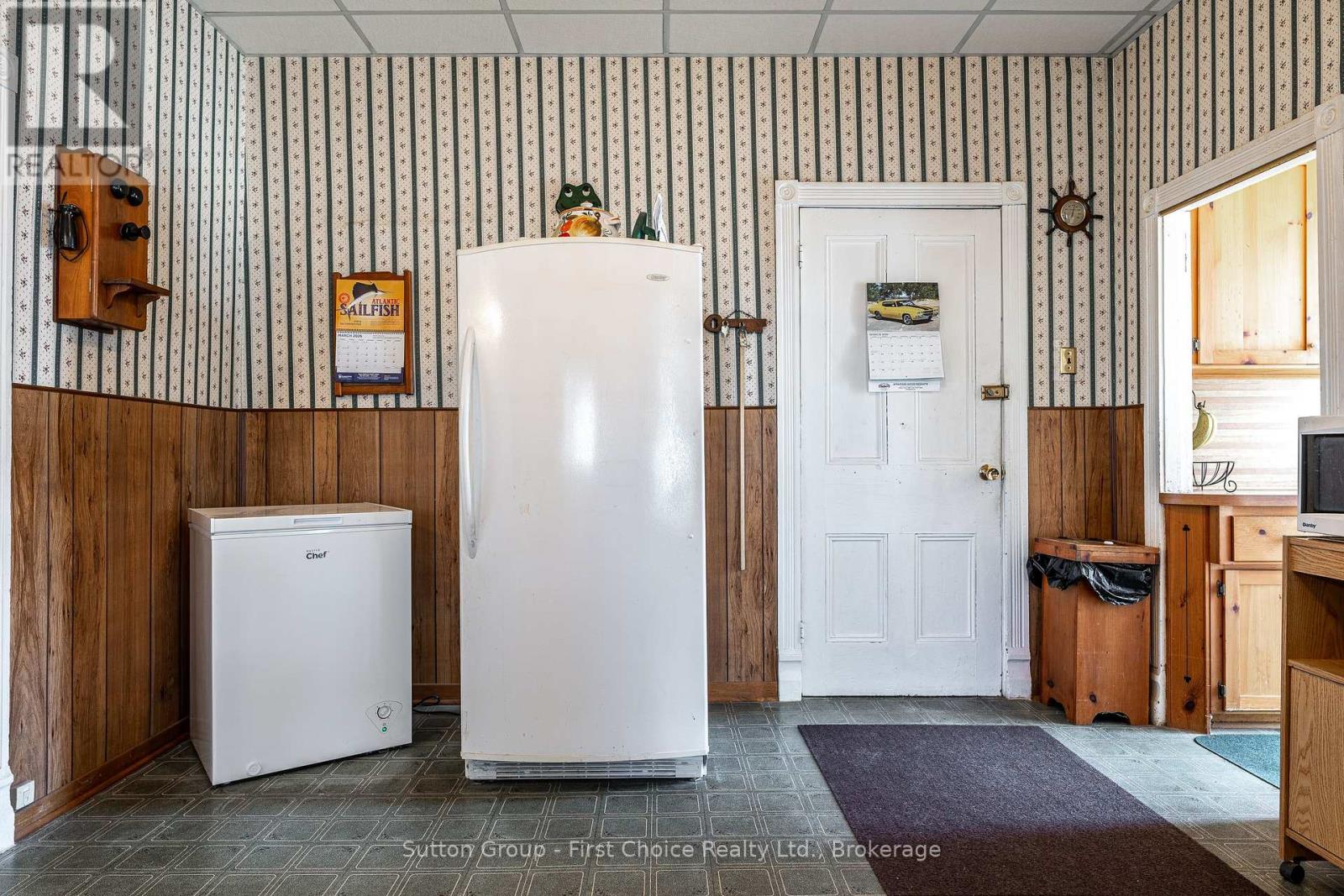 55 Dufferin Street, Stratford, Ontario  N5A 2G6 - Photo 21 - X12934512