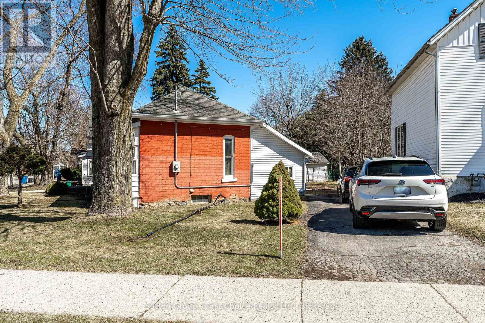 55 Dufferin Street, Stratford, Ontario  N5A 2G6 - Photo 37 - X12934512