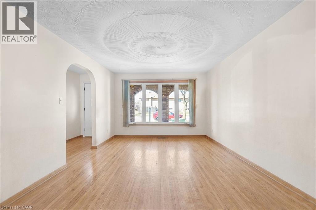 45 Juniper Drive, Stoney Creek, Ontario  L8E 4C7 - Photo 5 - 40816013