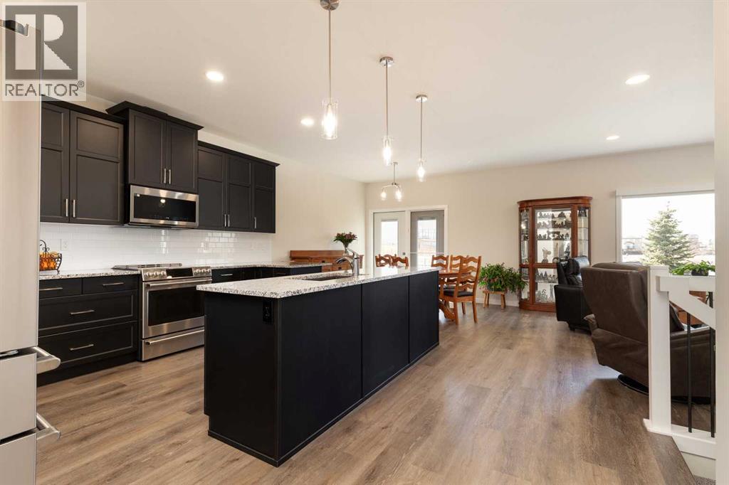 701, 1940 Parkside Way E, Coaldale, Alberta  T1M 1N6 - Photo 3 - A2296816