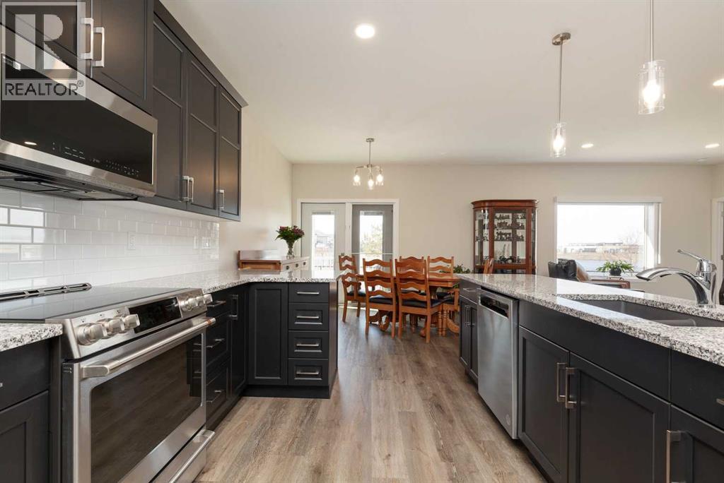 701, 1940 Parkside Way E, Coaldale, Alberta  T1M 1N6 - Photo 6 - A2296816