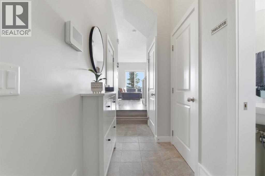 1208 Jumping Pound Common, Cochrane, Alberta  T4C 2L1 - Photo 6 - A2294424