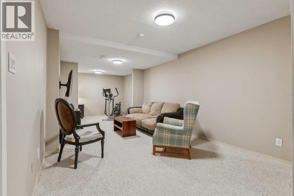 38, 12625 24 Street SW, Calgary, Alberta  T2W 4B1 - Photo 26 - A2296579