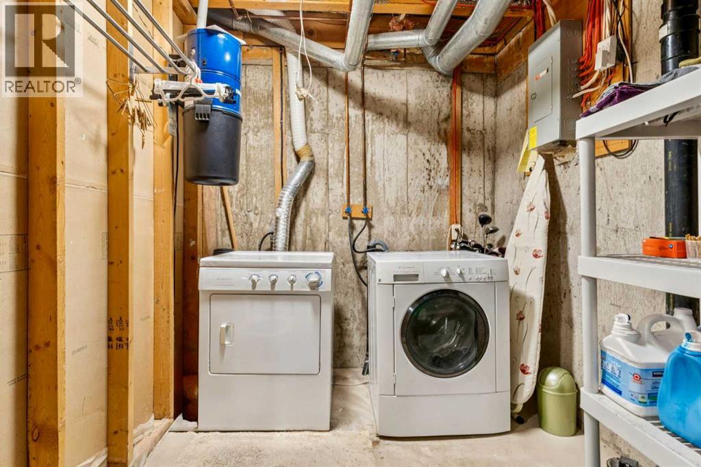 38, 12625 24 Street SW, Calgary, Alberta  T2W 4B1 - Photo 30 - A2296579