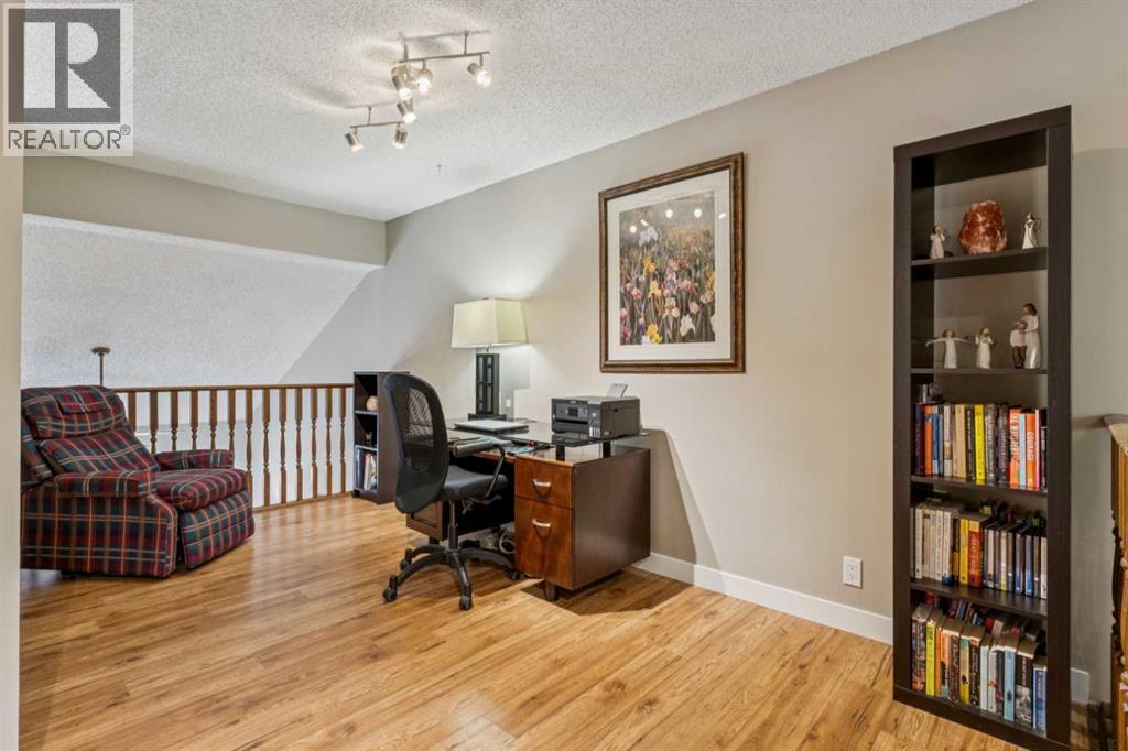 38, 12625 24 Street SW, Calgary, Alberta  T2W 4B1 - Photo 16 - A2296579