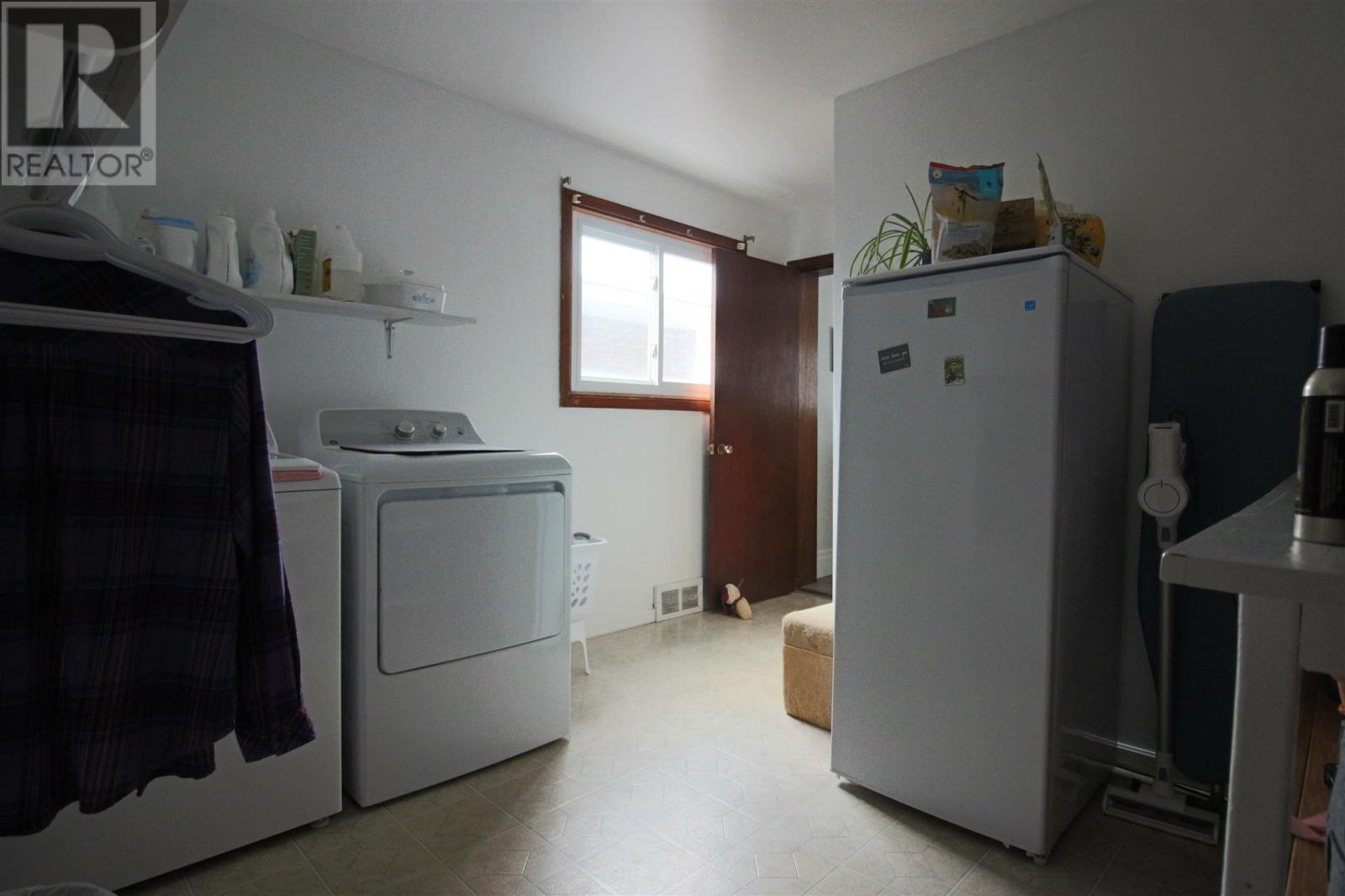 281 Pittsburgh Ave, Sault Ste. Marie, Ontario  P6C 5B7 - Photo 17 - SM260560