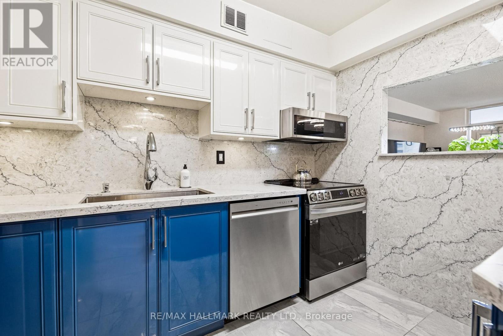 1705 - 1360 York Mills Road, Toronto (Parkwoods-Donalda), Ontario  M3A 2A3 - Photo 6 - C12934328