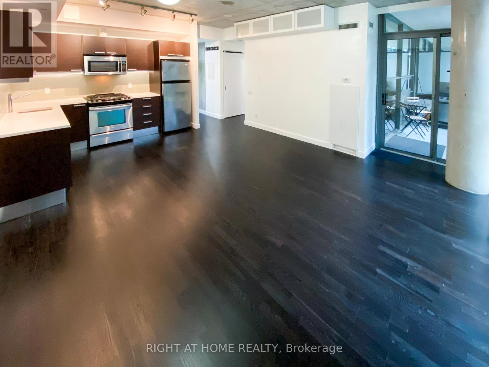 416 - 25 Oxley Street, Toronto, Ontario  M5V 2J5 - Photo 10 - C12934364