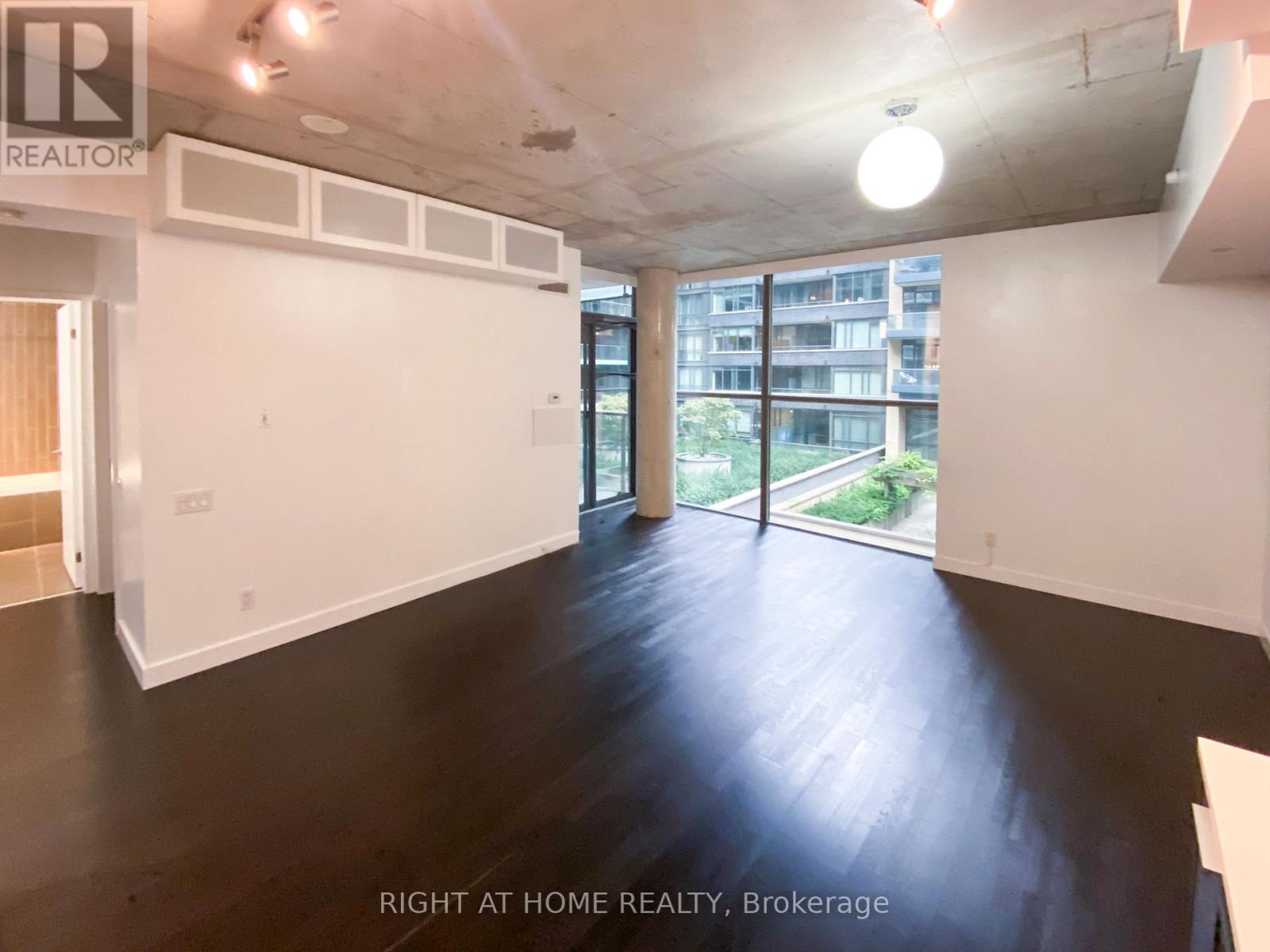 416 - 25 Oxley Street, Toronto, Ontario  M5V 2J5 - Photo 4 - C12934364