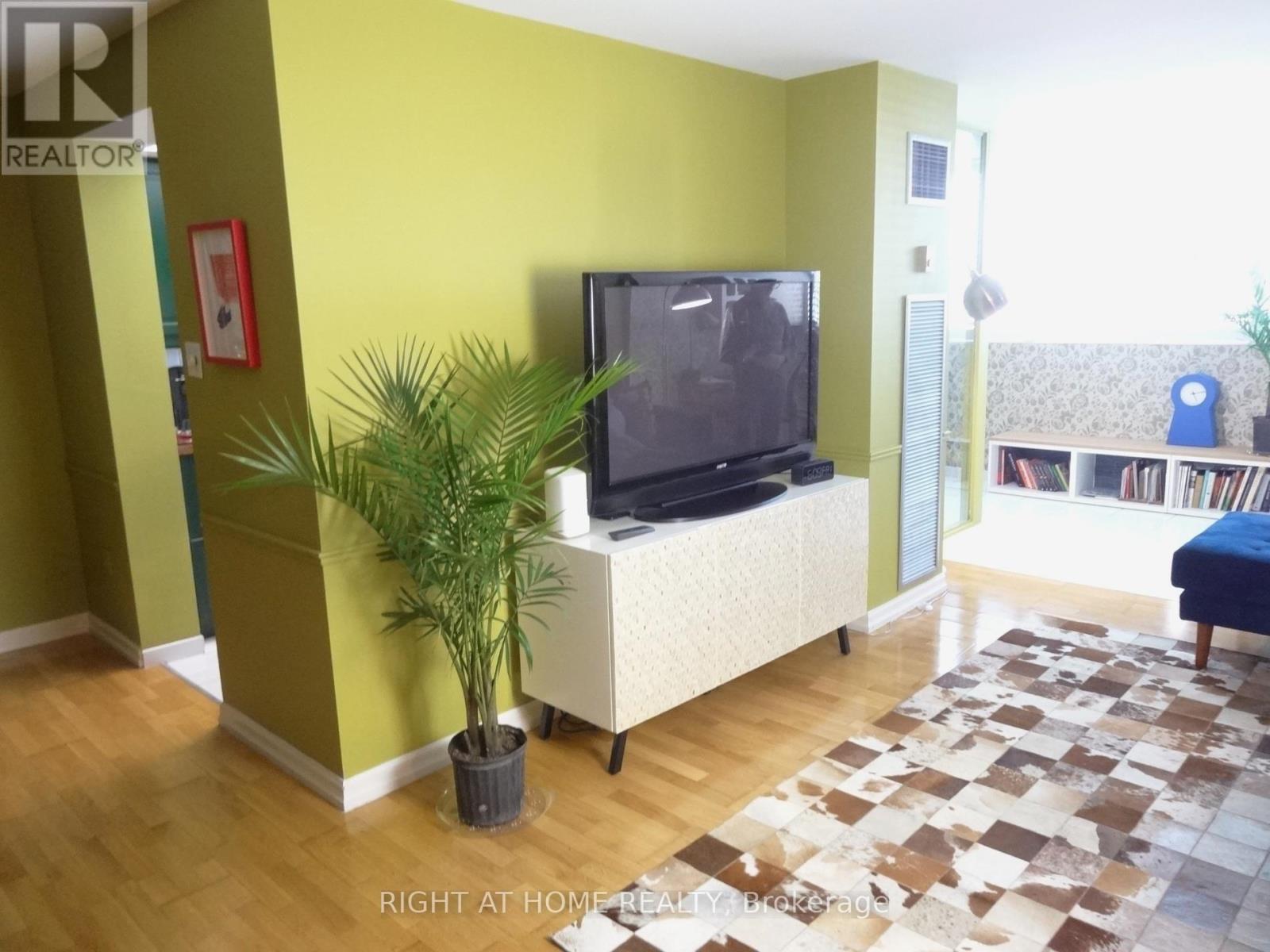 704 - 80 Antibes Drive, Toronto, Ontario  M2R 3N5 - Photo 6 - C12934370