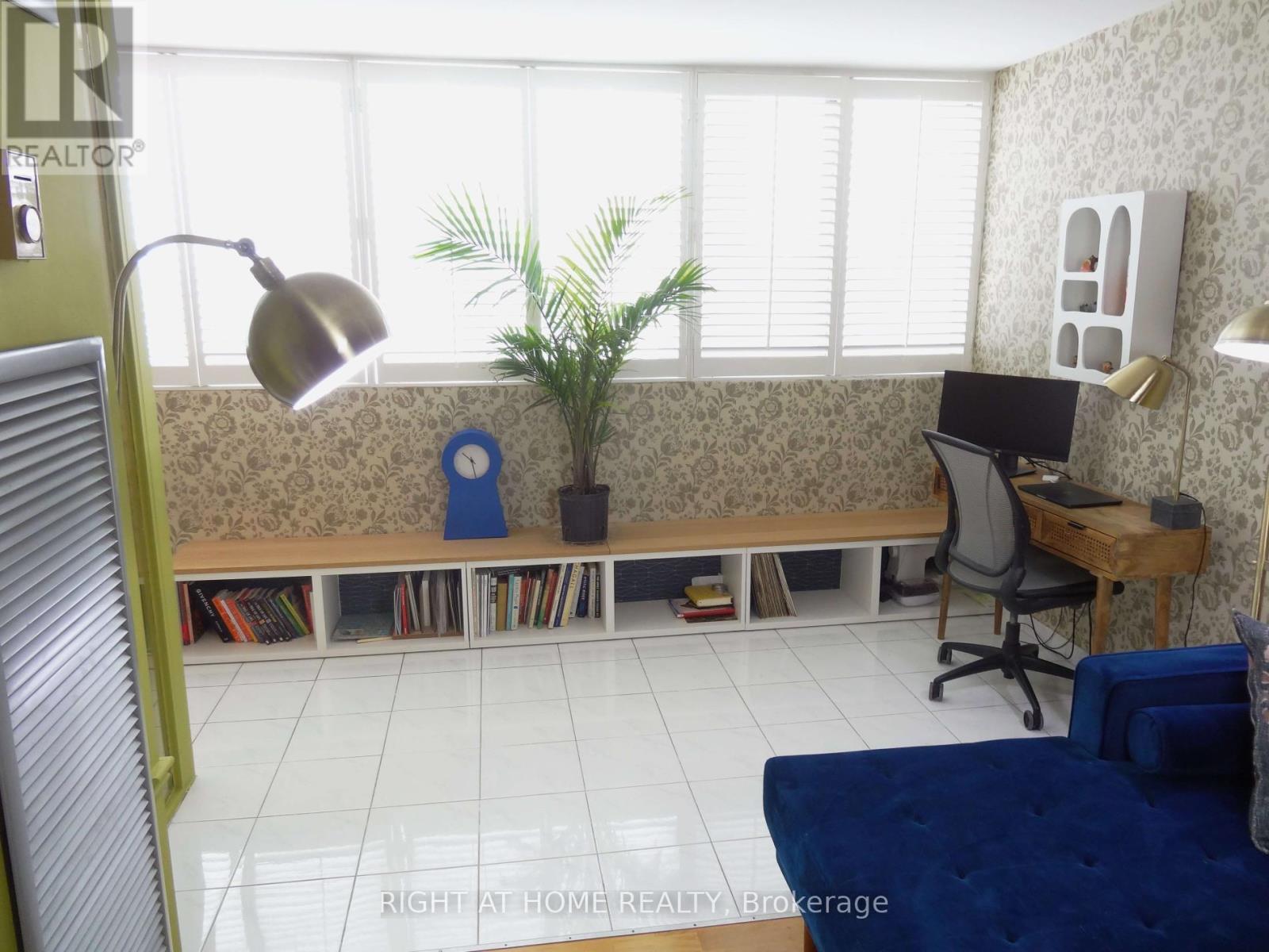 704 - 80 Antibes Drive, Toronto, Ontario  M2R 3N5 - Photo 7 - C12934370