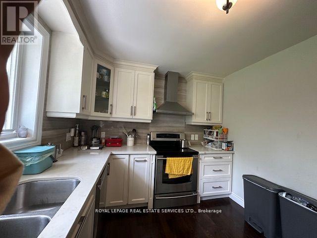 295 Pleasant Avenue, Toronto (Newtonbrook West), Ontario  M2R 2R2 - Photo 10 - C12934490