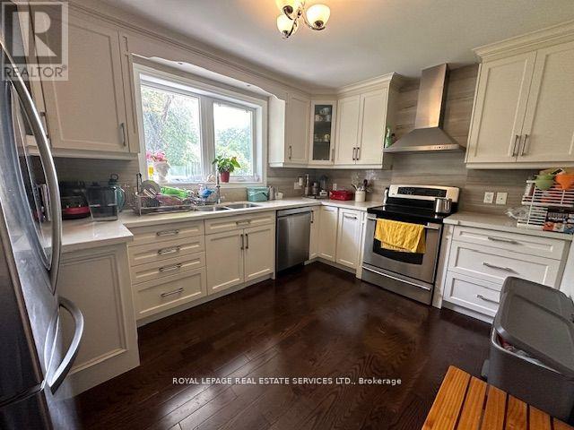 295 Pleasant Avenue, Toronto (Newtonbrook West), Ontario  M2R 2R2 - Photo 8 - C12934490