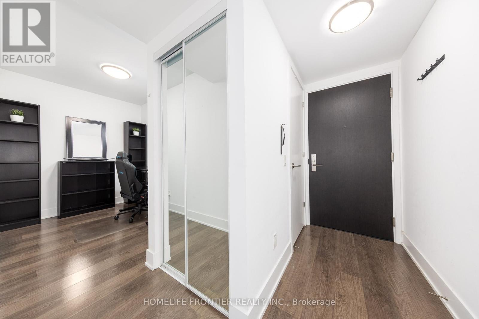 301 - 403 Church Street, Toronto (Church-Yonge Corridor), Ontario  M4Y 0C9 - Photo 2 - C12934526