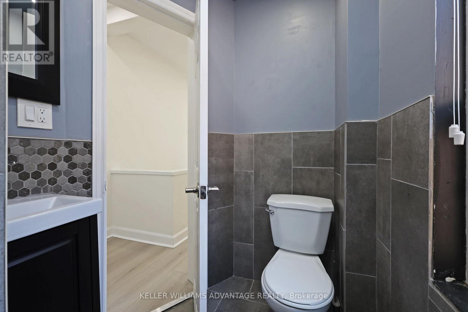 952 Queen Street E, Toronto (South Riverdale), Ontario  M4M 1J7 - Photo 13 - E12934330