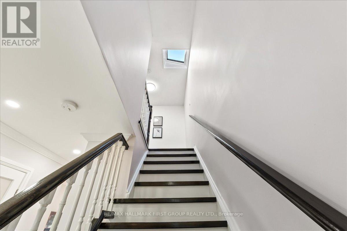 780 Hampton Court, Pickering, Ontario  L1W 3M3 - Photo 23 - E12934530