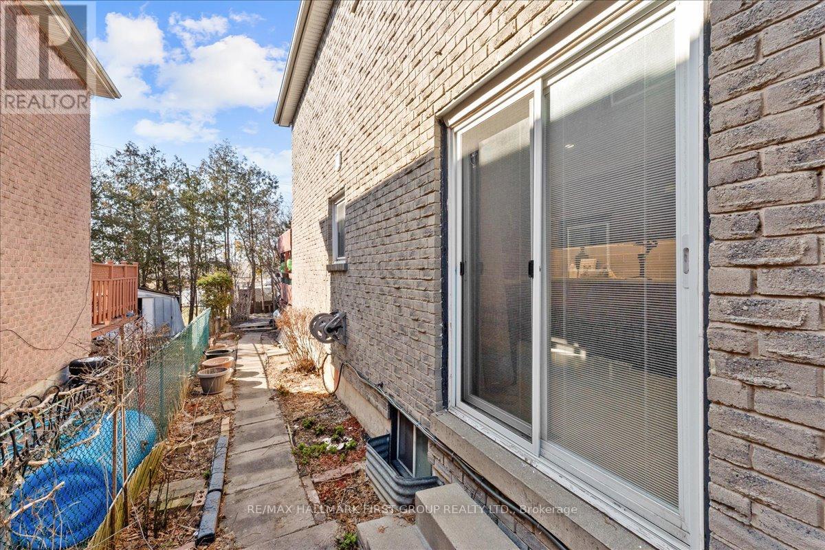 780 Hampton Court, Pickering, Ontario  L1W 3M3 - Photo 40 - E12934530