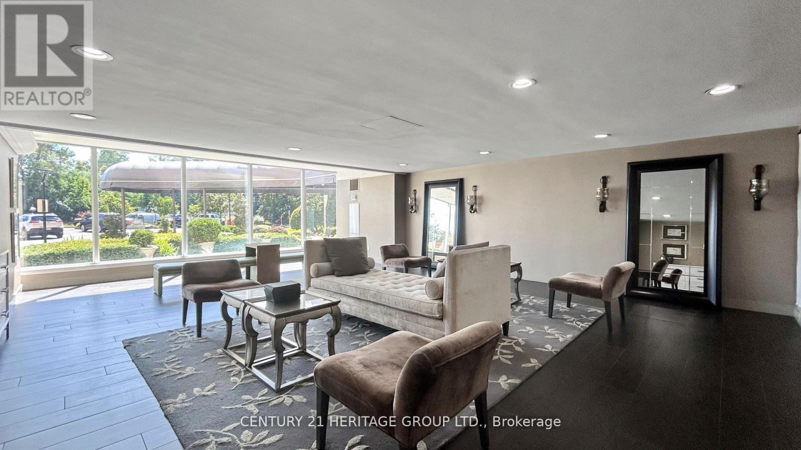 Ph7 - 7811 Yonge Street, Markham (Thornhill), Ontario  L3T 4S3 - Photo 6 - N12934226