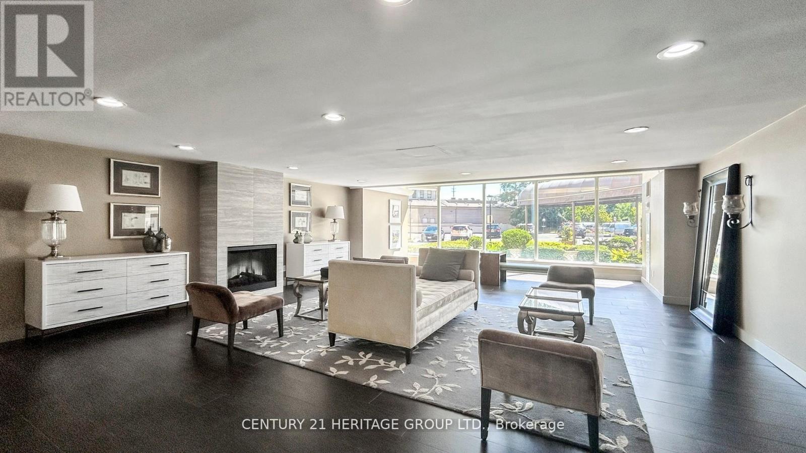 Ph7 - 7811 Yonge Street, Markham (Thornhill), Ontario  L3T 4S3 - Photo 7 - N12934226