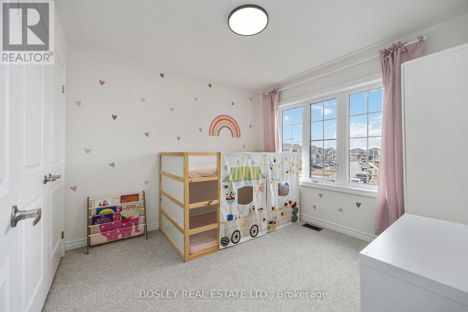 29 Ferragine Crescent, Bradford West Gwillimbury (Bradford), Ontario  L3Z 4J9 - Photo 19 - N12934398