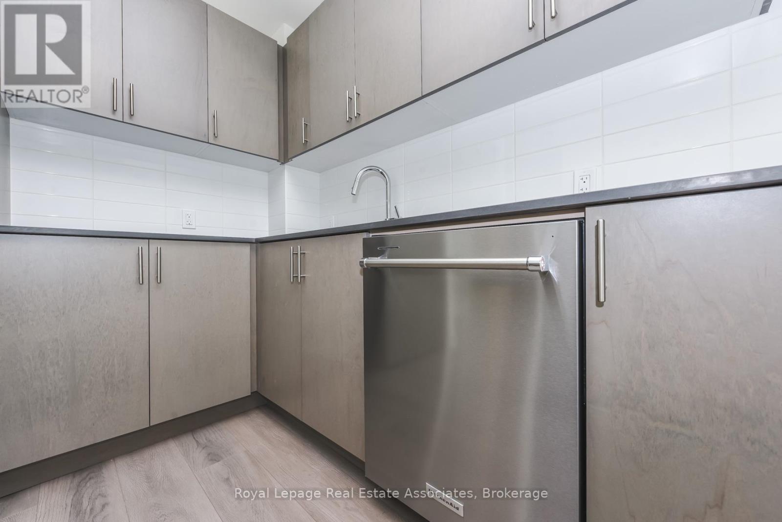 1121 - 8960 Jane Street, Vaughan (Concord), Ontario  L4K 2M9 - Photo 49 - N12934432