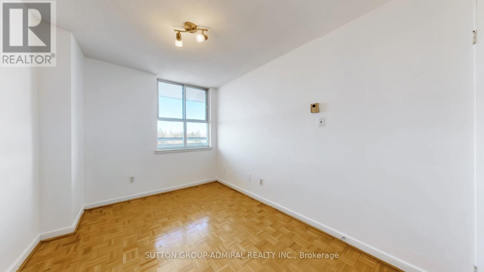 901 - 80 Inverlochy Boulevard, Markham, Ontario  L3T 4P3 - Photo 17 - N12934446