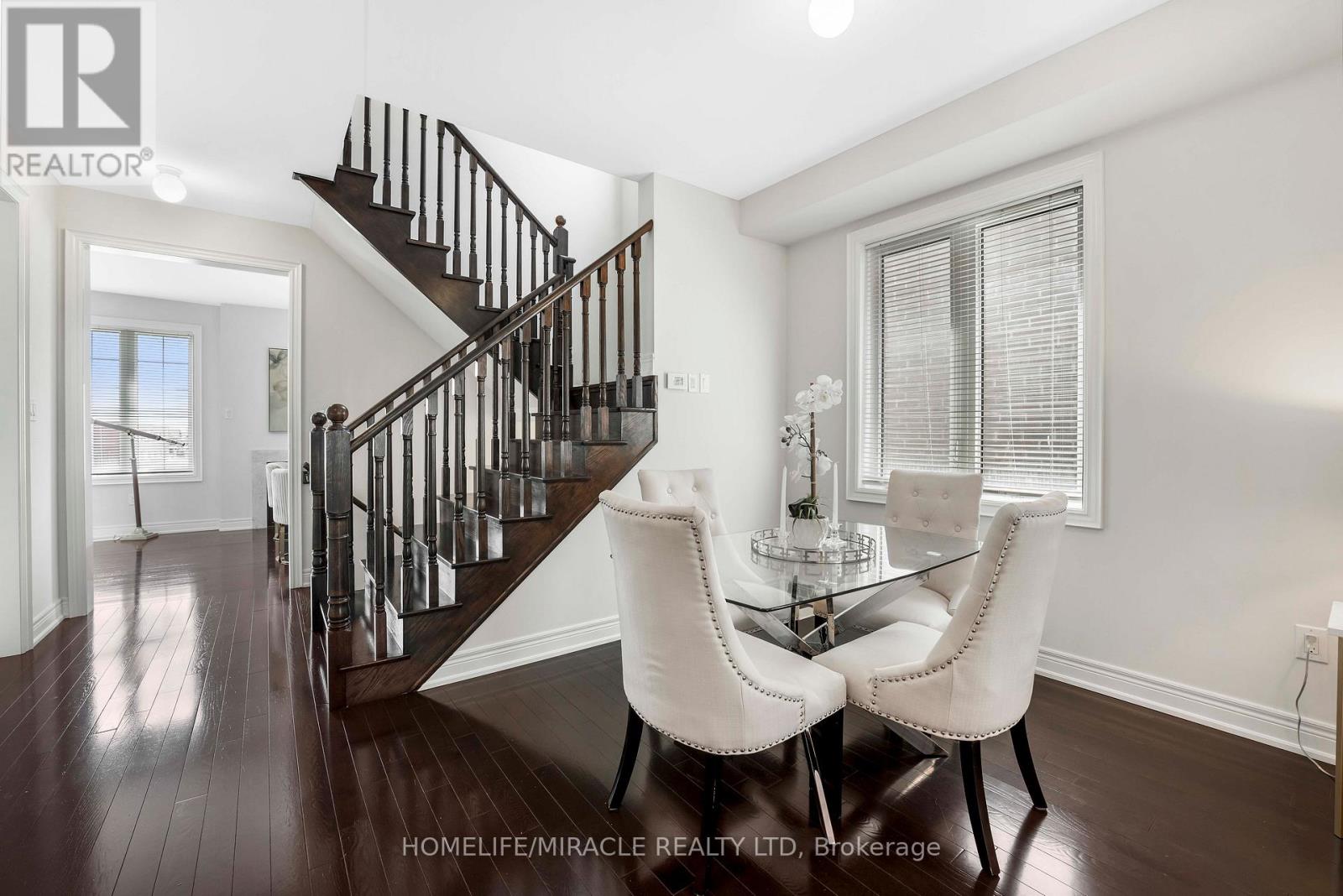 181 Boone Crescent, Vaughan, Ontario  L4H 4V1 - Photo 4 - N12934484