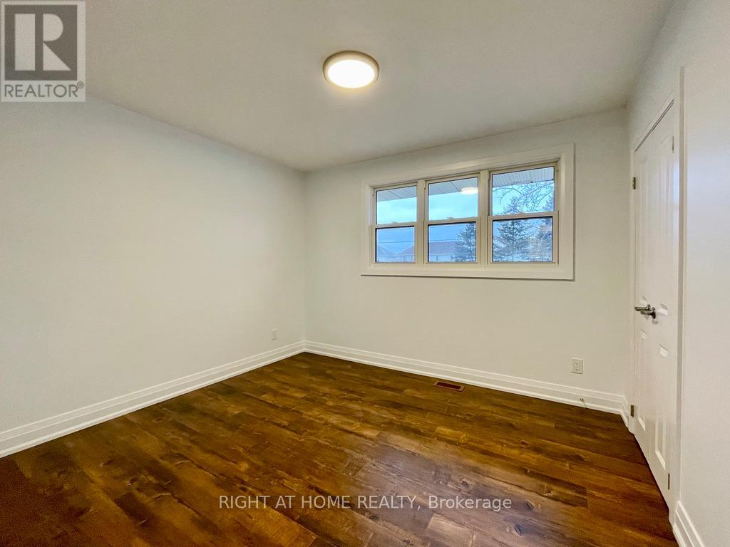 B - 419 Mapleview Drive E, Barrie (Painswick South), Ontario  L4N 0H2 - Photo 11 - S12934506