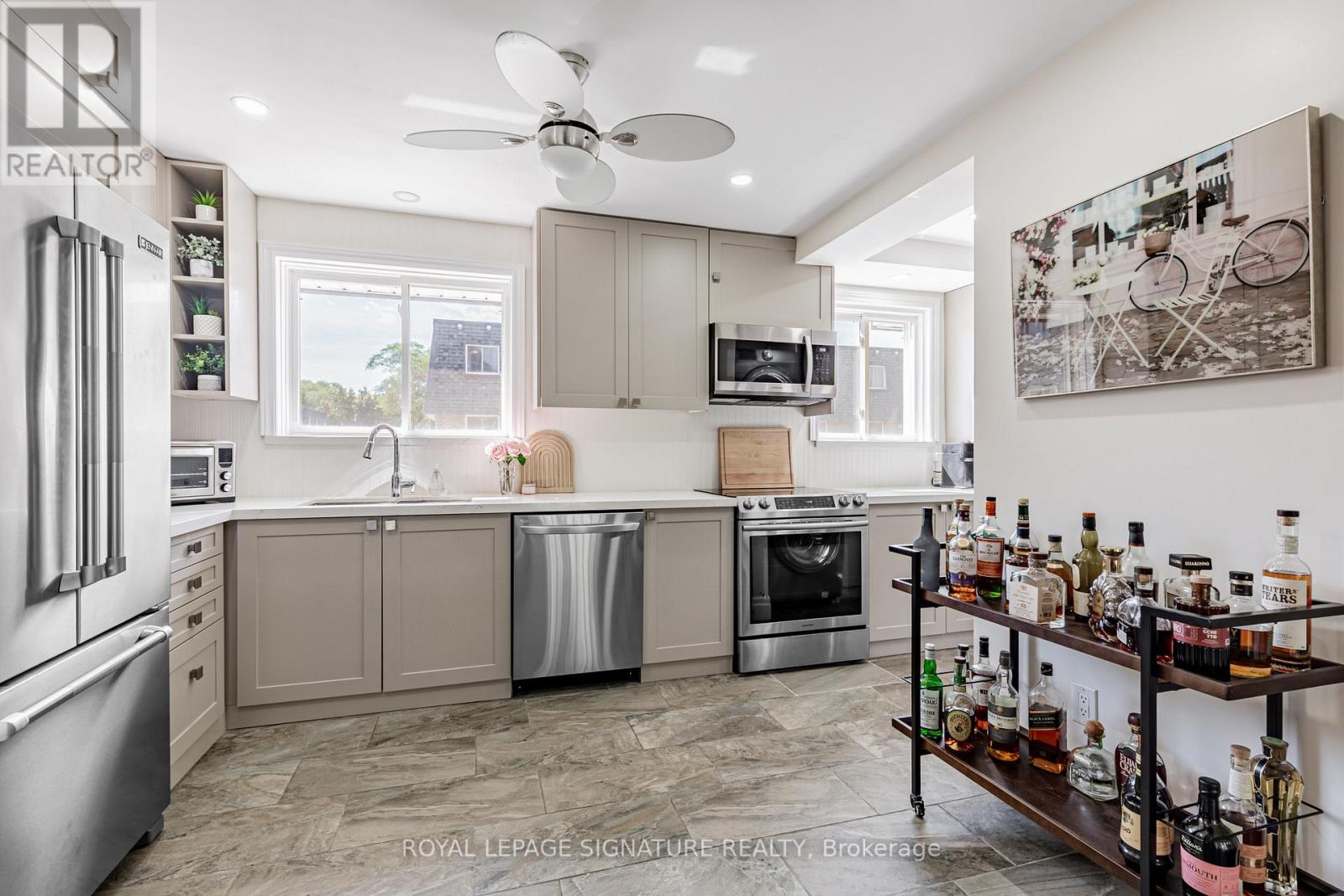 54 - 141 Clark Avenue, Markham (Thornhill), Ontario  L3T 4P4 - Photo 7 - N12747622