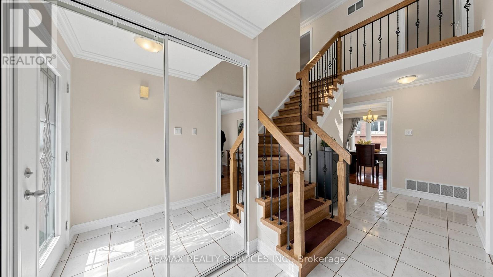 72 Nantucket Crescent, Brampton, Ontario  L6S 3X5 - Photo 21 - W12933824