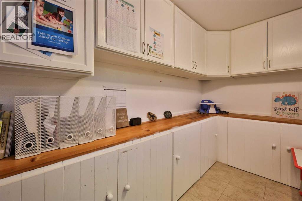 405 5 Avenue, Warner, Alberta  T0K 2L0 - Photo 24 - A2294490