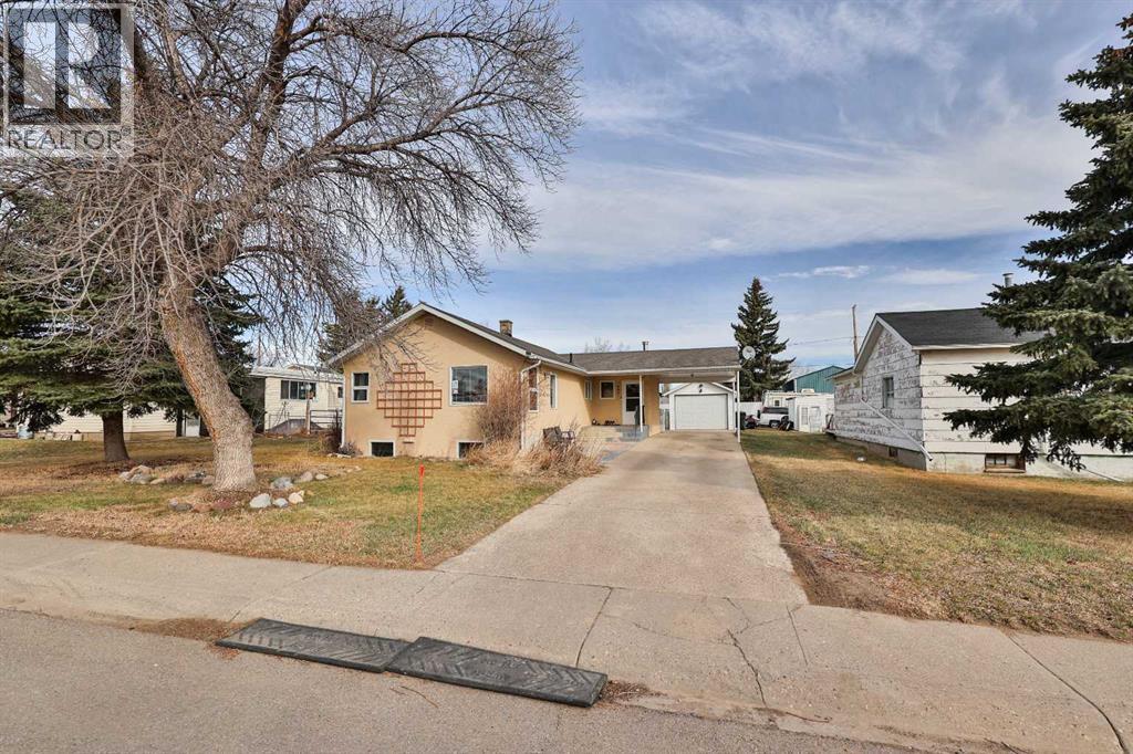 405 5 Avenue, Warner, Alberta  T0K 2L0 - Photo 33 - A2294490