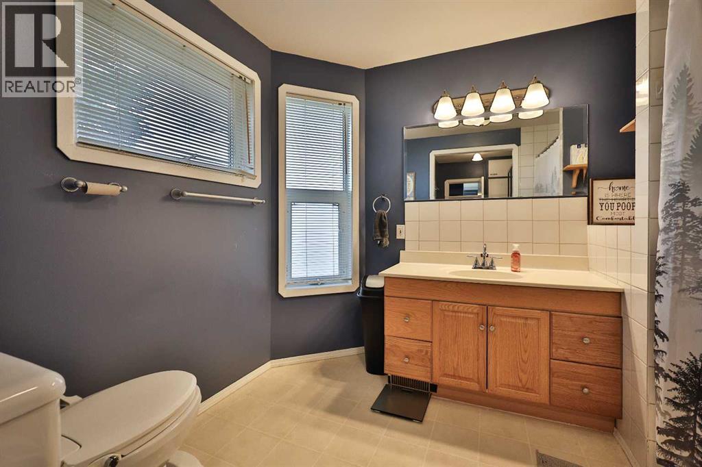 405 5 Avenue, Warner, Alberta  T0K 2L0 - Photo 20 - A2294490