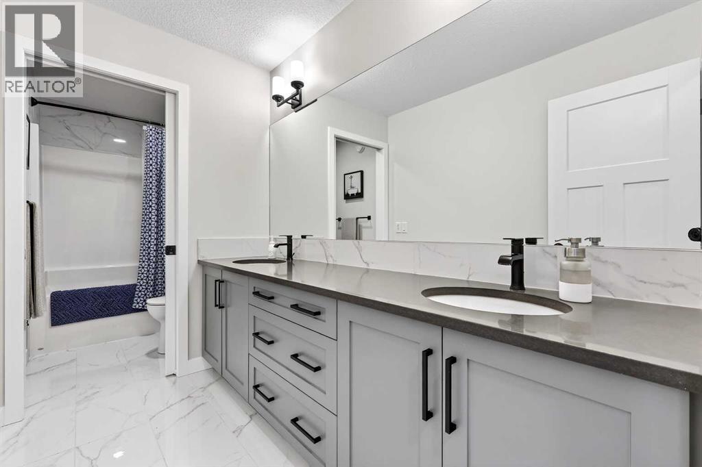 57 Legacy Reach View Se, Calgary, Alberta  T2X 4T9 - Photo 32 - A2282547