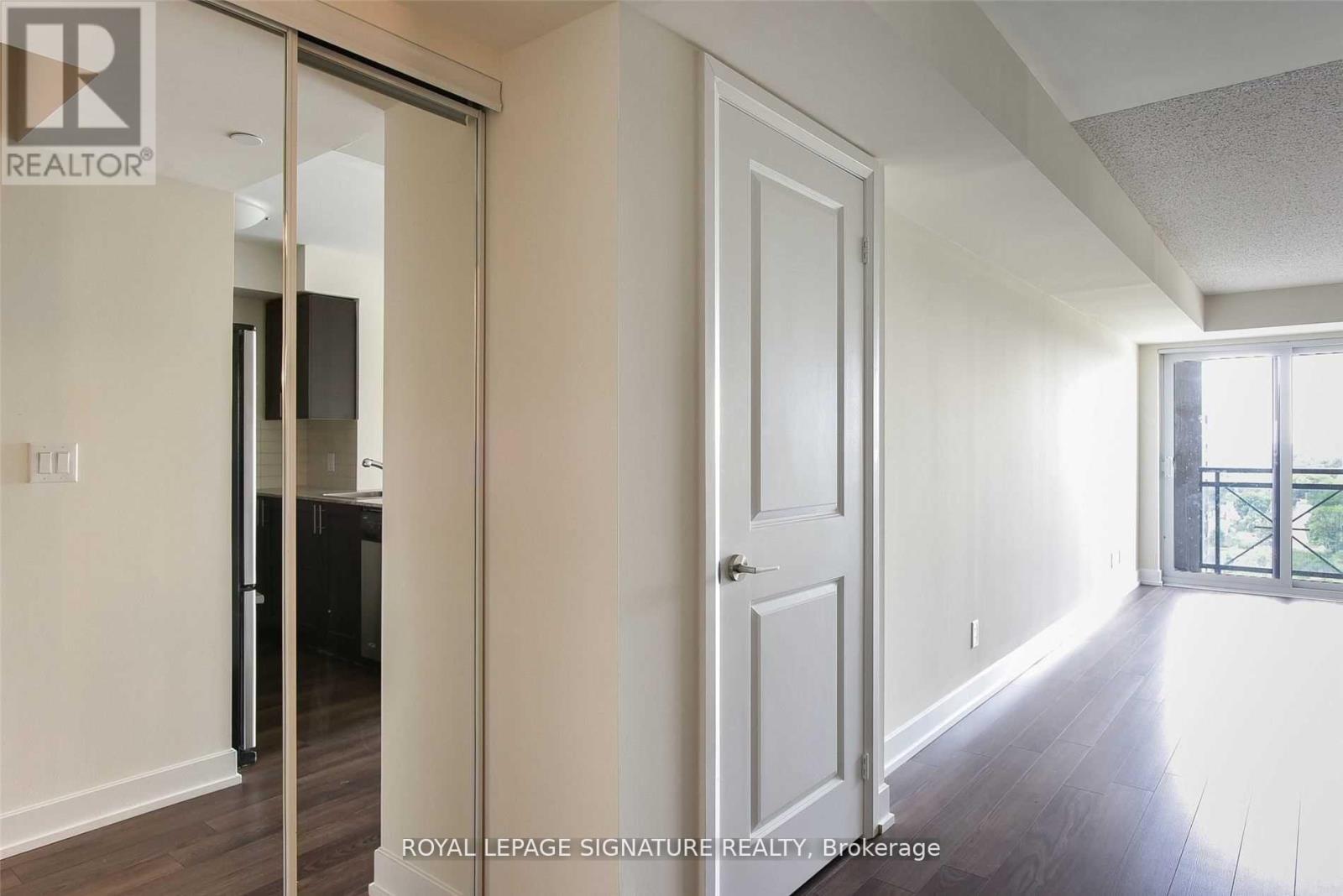 2321 - 2 Eva Road, Toronto (Etobicoke West Mall), Ontario  M9C 0A9 - Photo 3 - W12934250