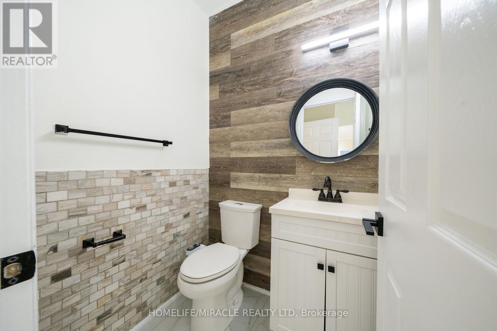 643 Warhol Way, Mississauga, Ontario  L5W 1L4 - Photo 14 - W12934286