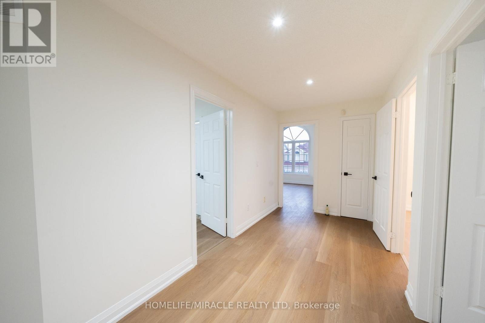 643 Warhol Way, Mississauga, Ontario  L5W 1L4 - Photo 25 - W12934286