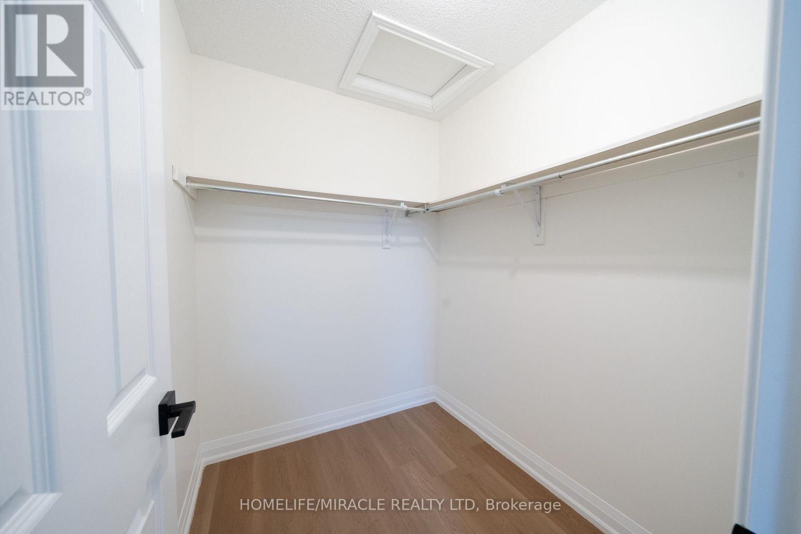 643 Warhol Way, Mississauga, Ontario  L5W 1L4 - Photo 28 - W12934286