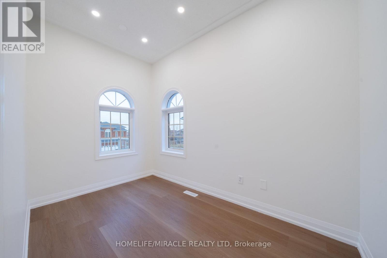 643 Warhol Way, Mississauga, Ontario  L5W 1L4 - Photo 30 - W12934286